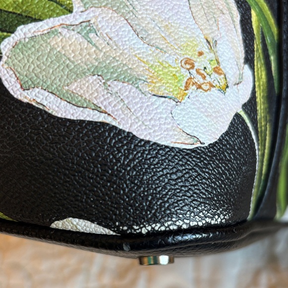 Dana Buchanan White Tulip Floral Black Tote Bag 16” - Picture 6 of 14